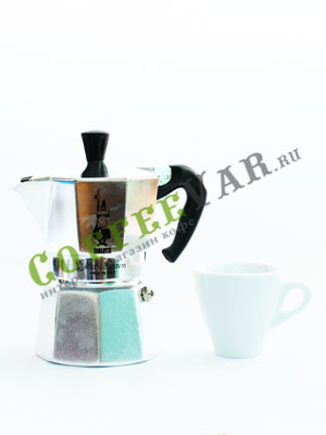 Гейзерная кофеварка Bialetti Moka Express 3 порции 120 мл